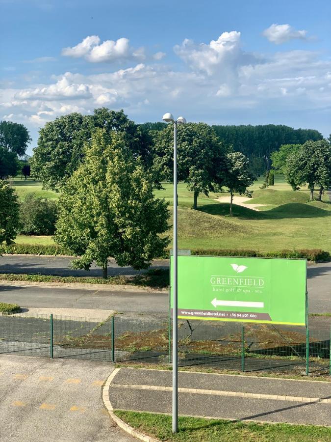 Chance Apartman Buekfuerdo Eksteriør billede